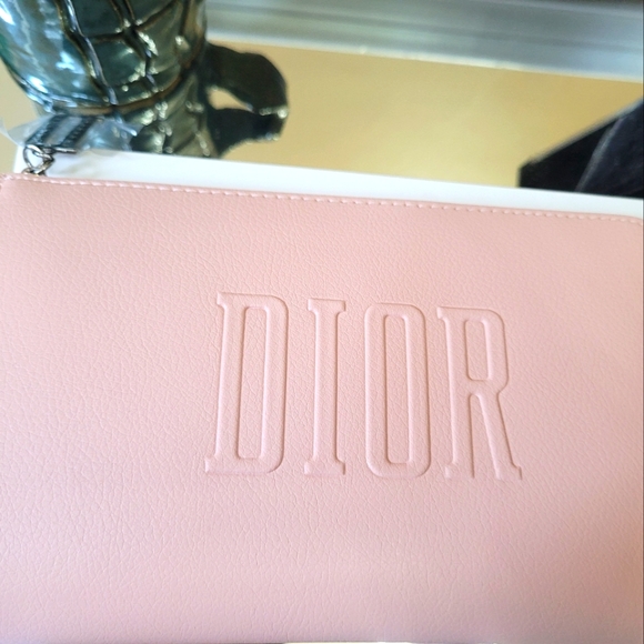 Dior Pouch - Picture 4 of 16